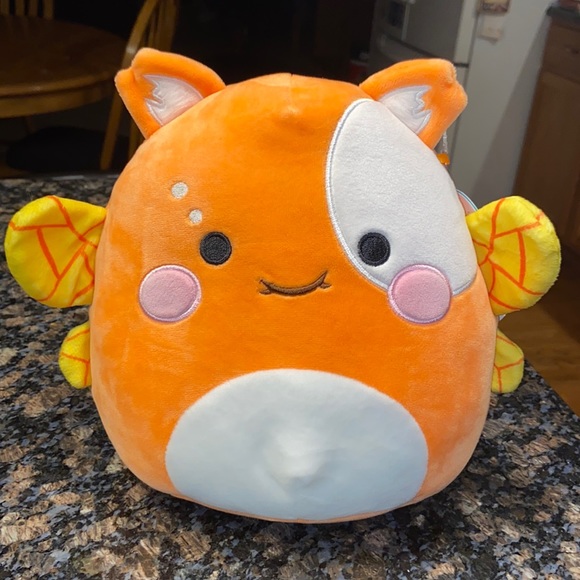 squishmallow aziza
